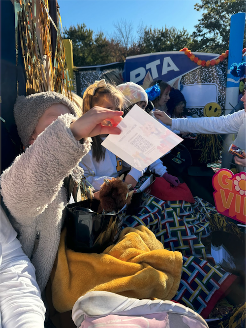 scan-code-boy-parade